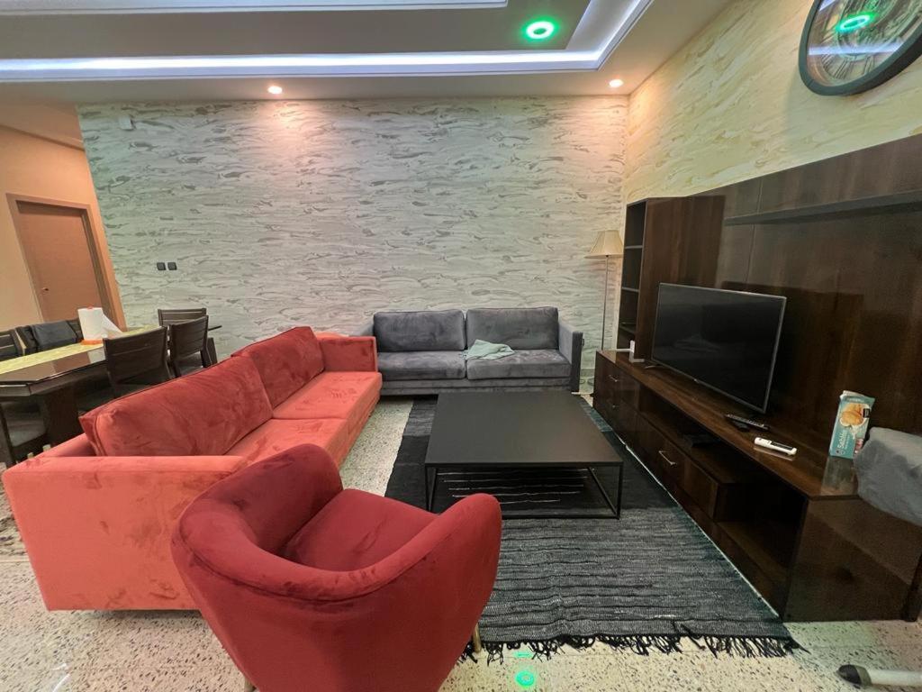 Smb-Gn Residence Lambandji - Electricite Et Wifi H24 Конакрі Екстер'єр фото