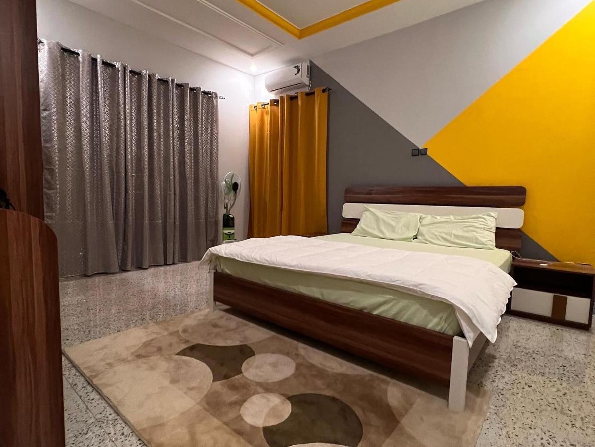 Smb-Gn Residence Lambandji - Electricite Et Wifi H24 Конакрі Екстер'єр фото